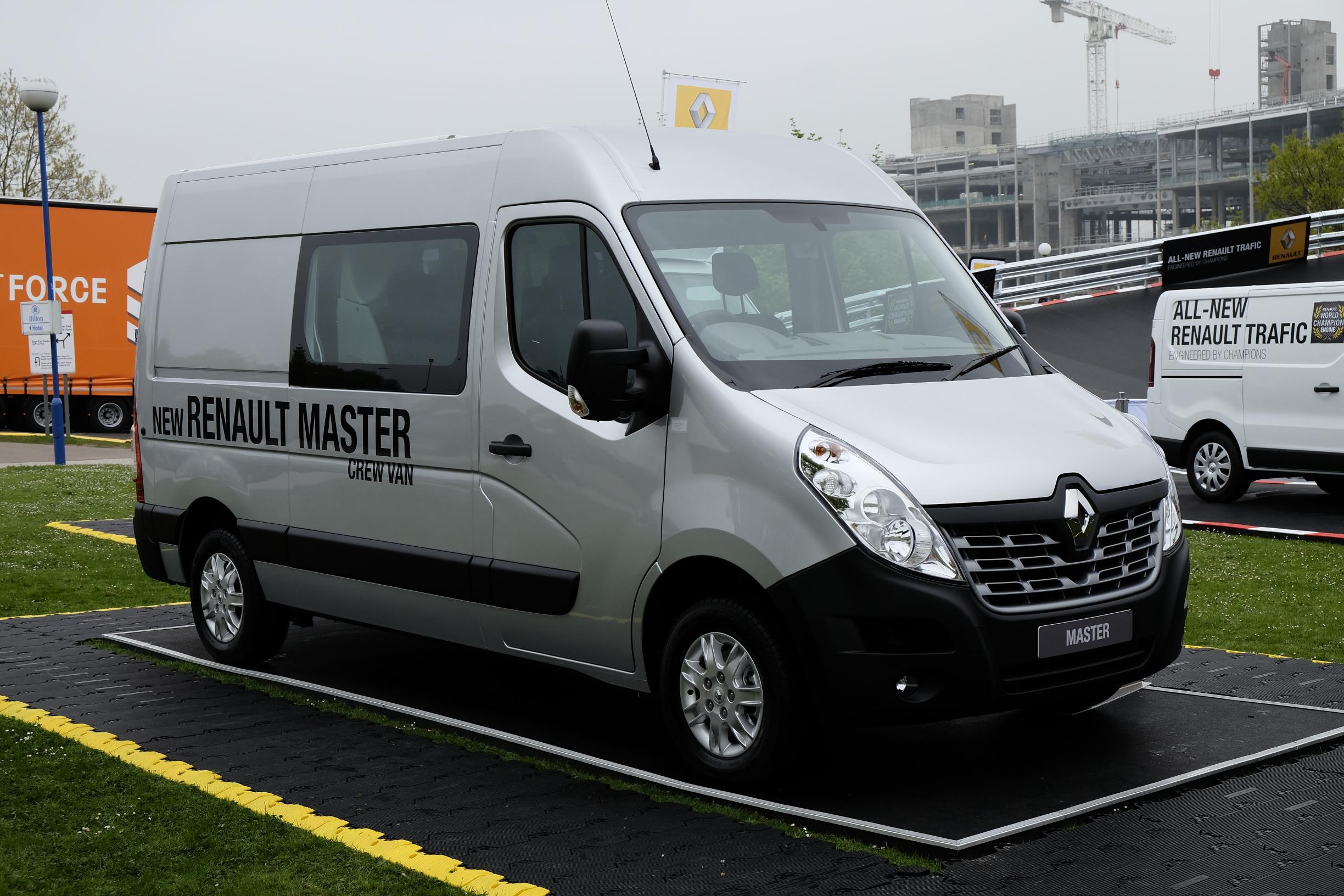 Renault master dual cab for sale