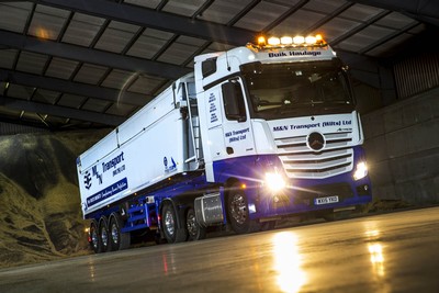 commercialvehicle.com Rygor sets the seal on M&N Transport’s Mercedes-Benz makeover 2