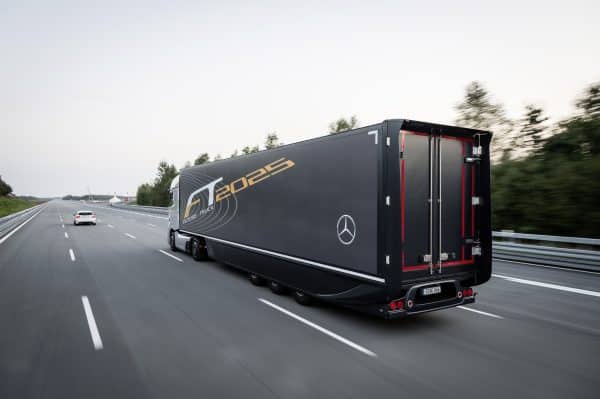 Mercedes-Benz Future Truck 2025