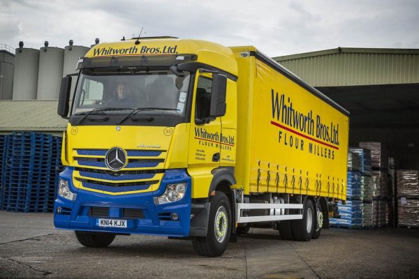Merc Actros 2536 2 commercial vehicle 2